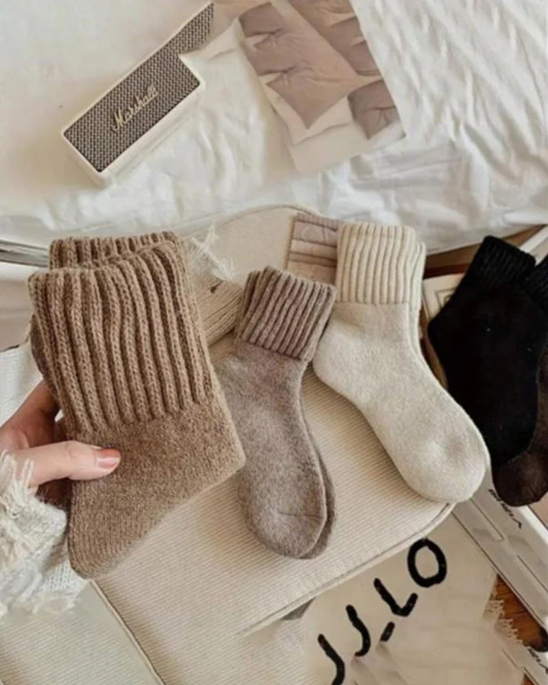Cozy Ribbed Fleece Lined Crew Socks - Image 7
