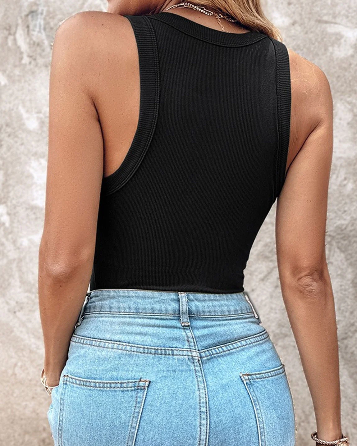 Your Favourite No-Bra All Style Tank Top - Image 8
